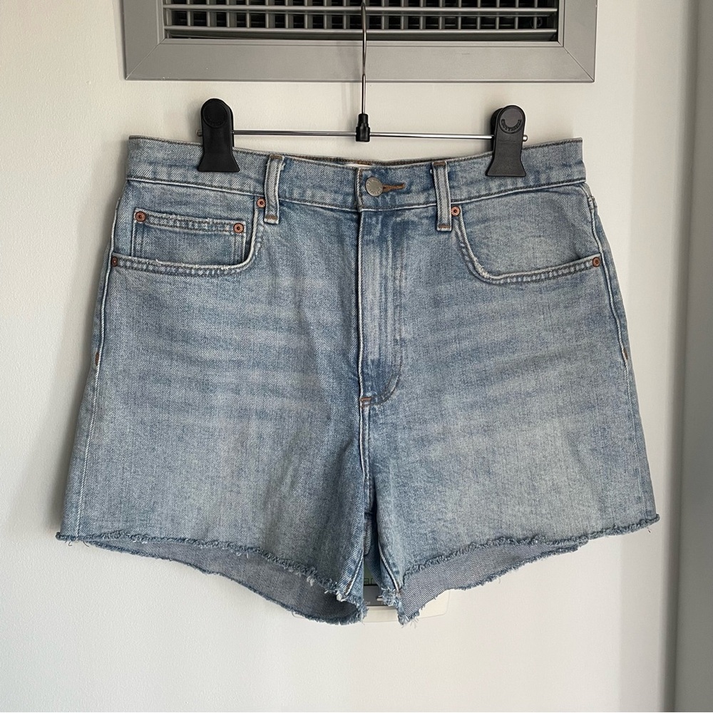 DENIM FORUM The Romy Slim Light Blue Shorts
